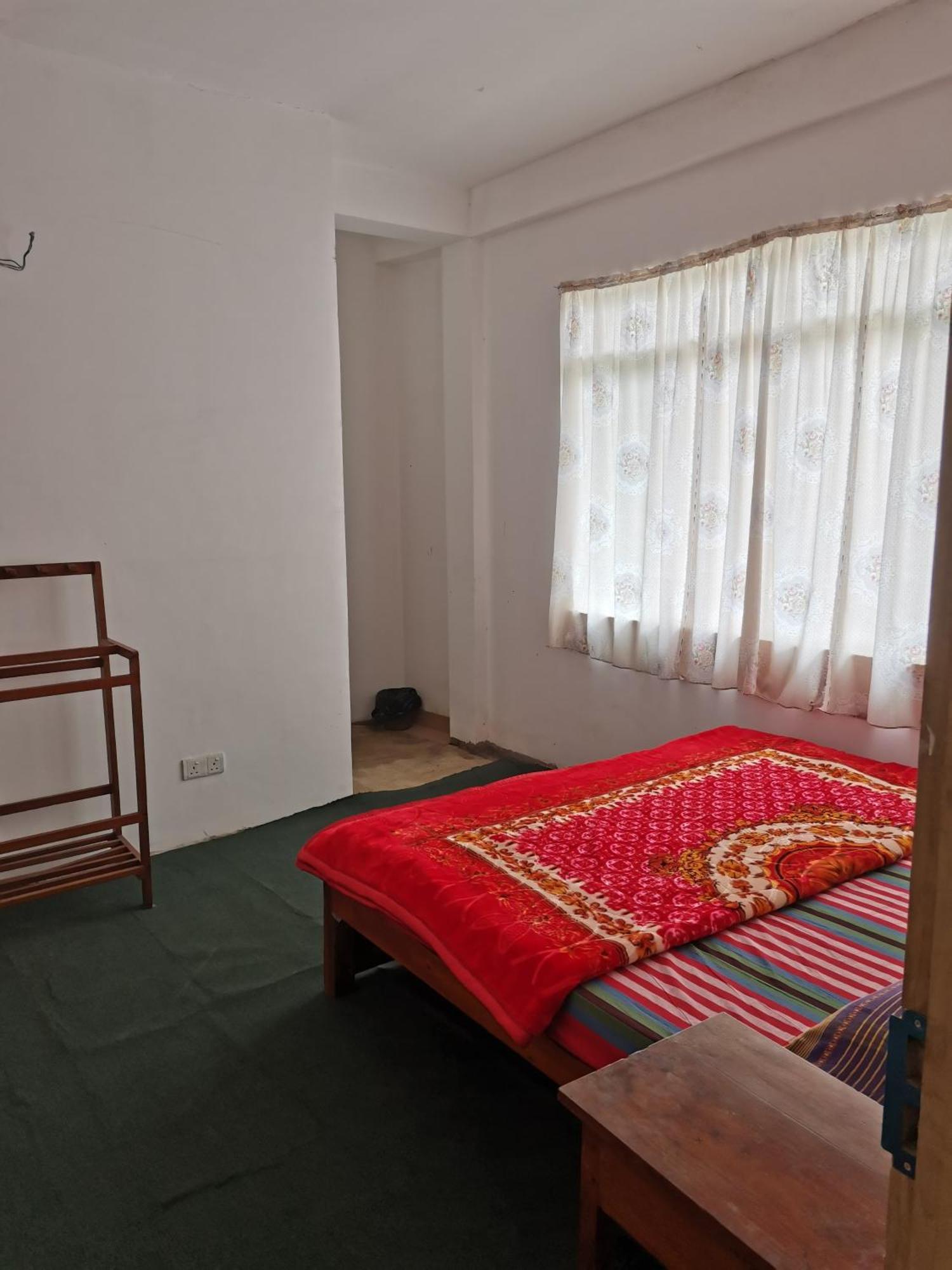 Traveler'S Choice Hotel Nuwara Eliya Bagian luar foto