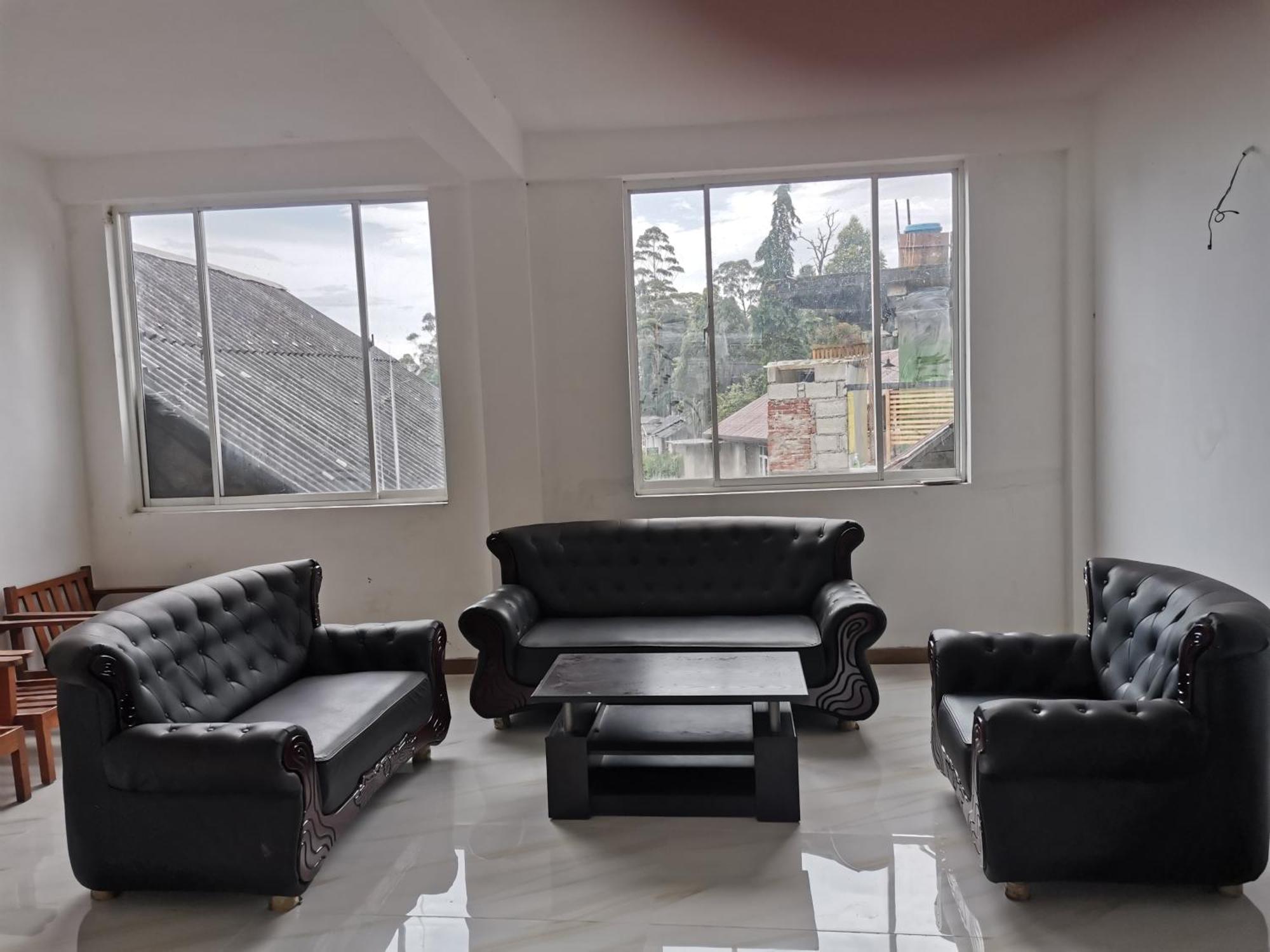 Traveler'S Choice Hotel Nuwara Eliya Bagian luar foto